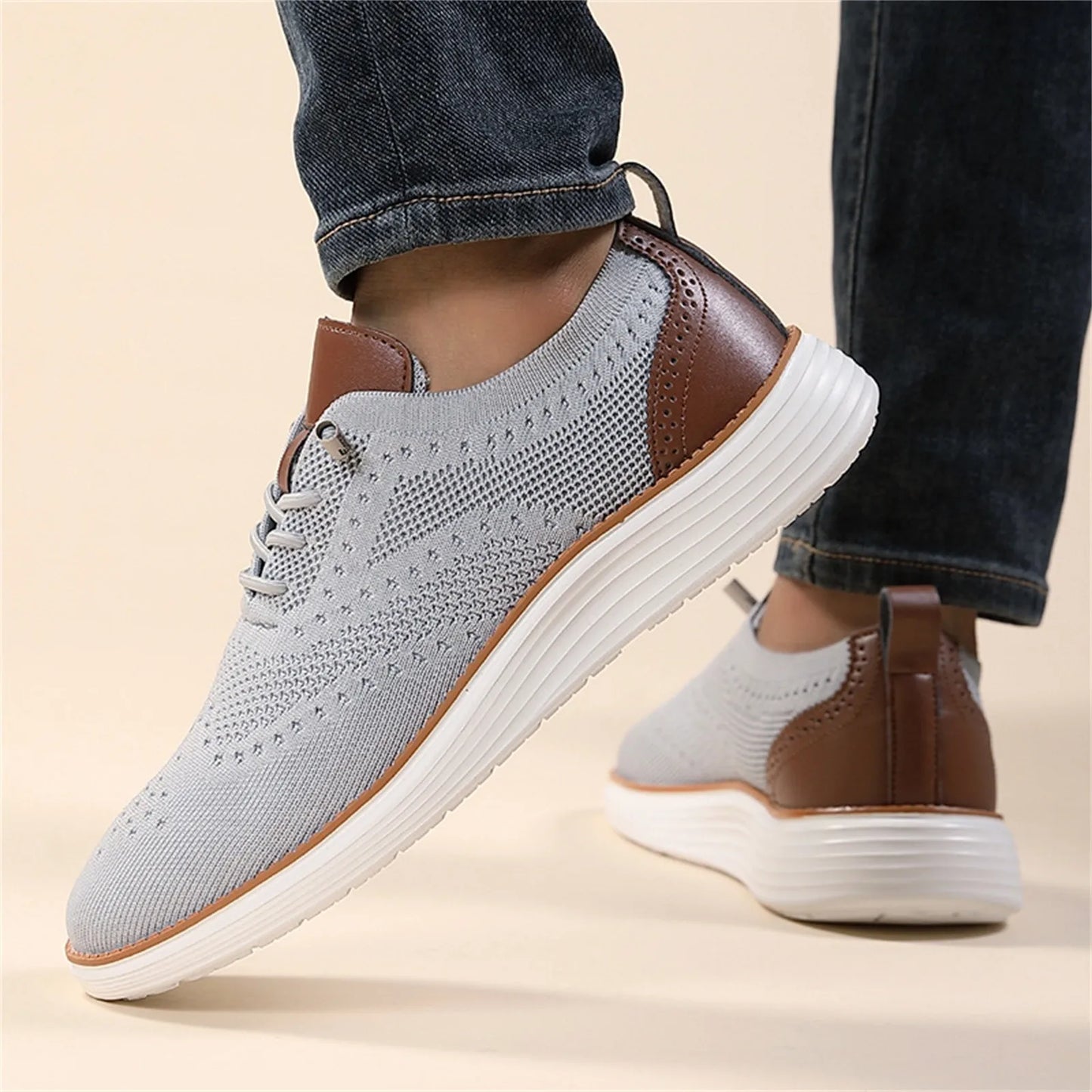 Strato Sneakers